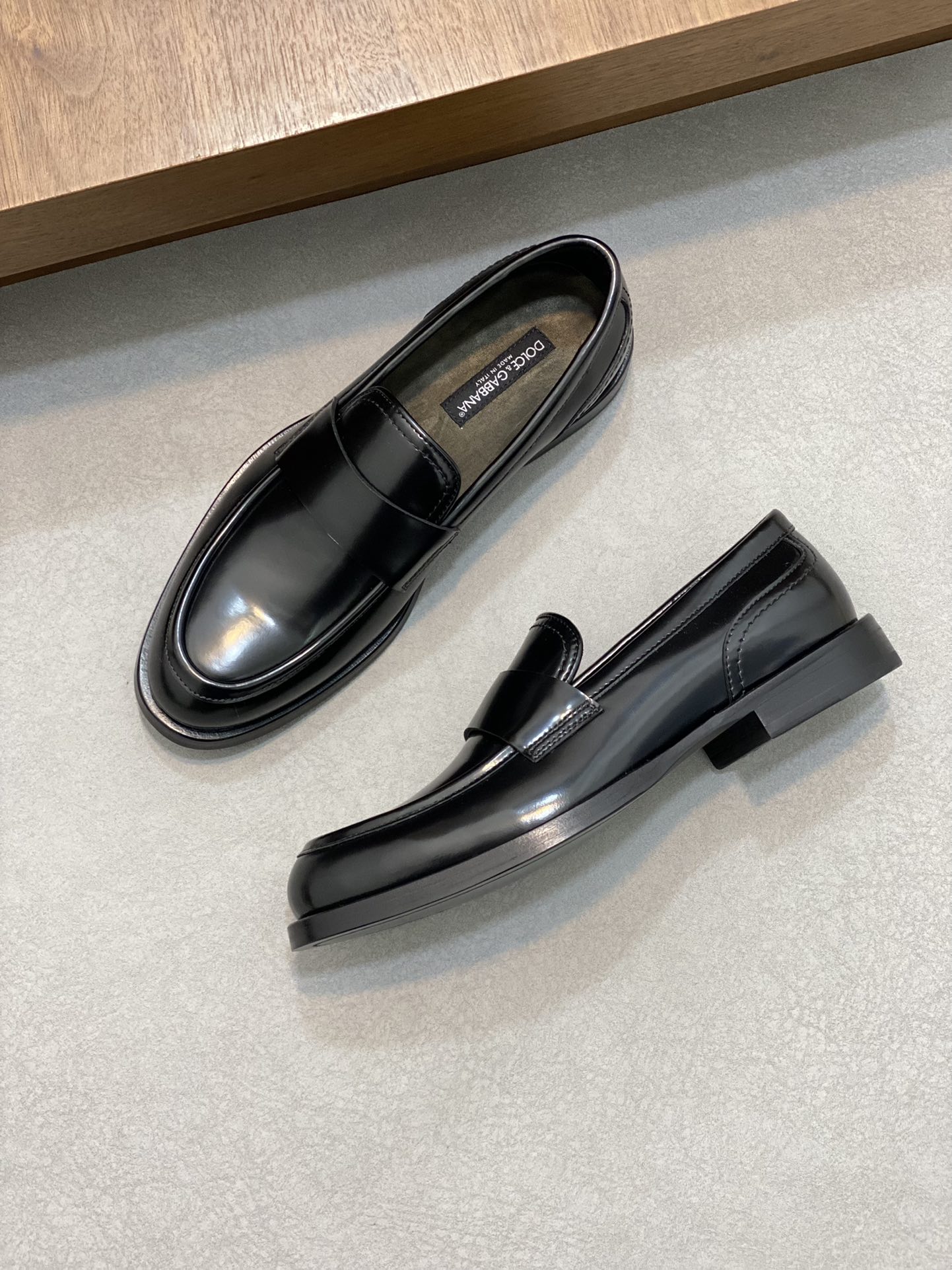 olce & Gabbana shoe